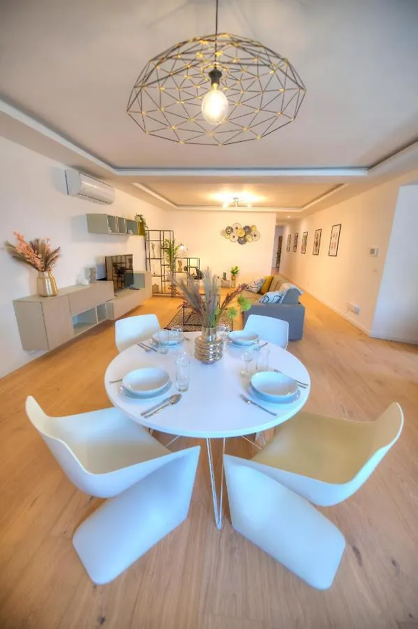 Apartment Large & Beautifully Furnished 2 Bedrooms Abon1-1 Sliema Malta